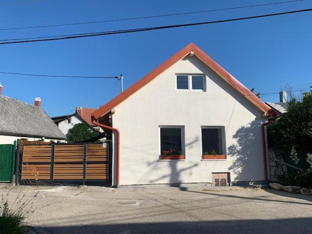 Loft Piheno Es Wellness Haz Villa Balatonfüred Exterior foto