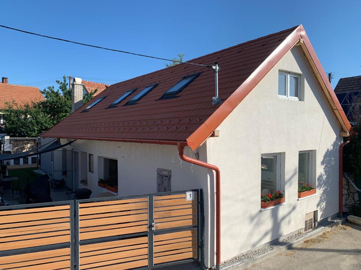 Loft Piheno Es Wellness Haz Villa Balatonfüred Exterior foto